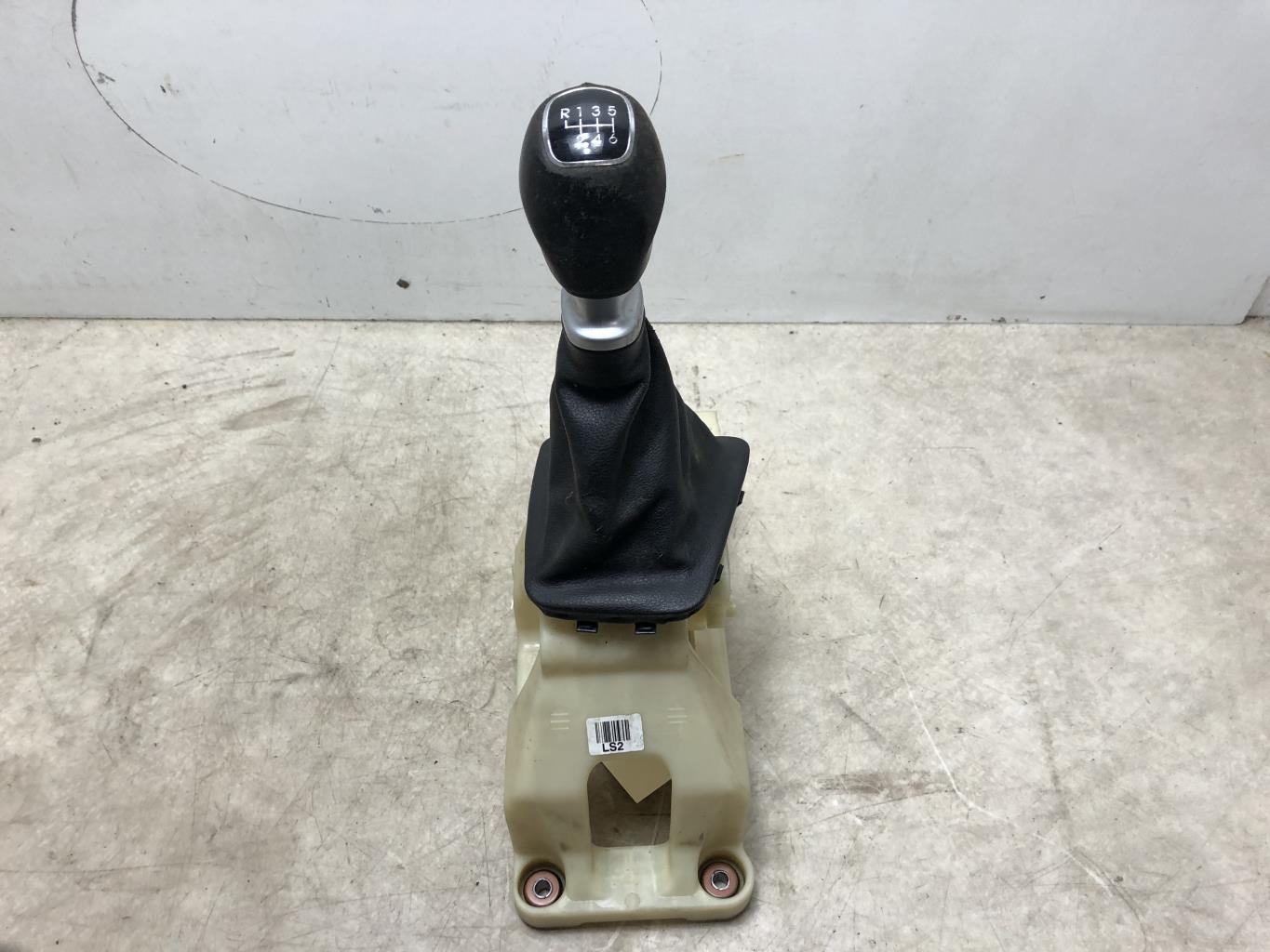 Levier de vitesses KIA VENGA PHASE 1 Diesel - 1