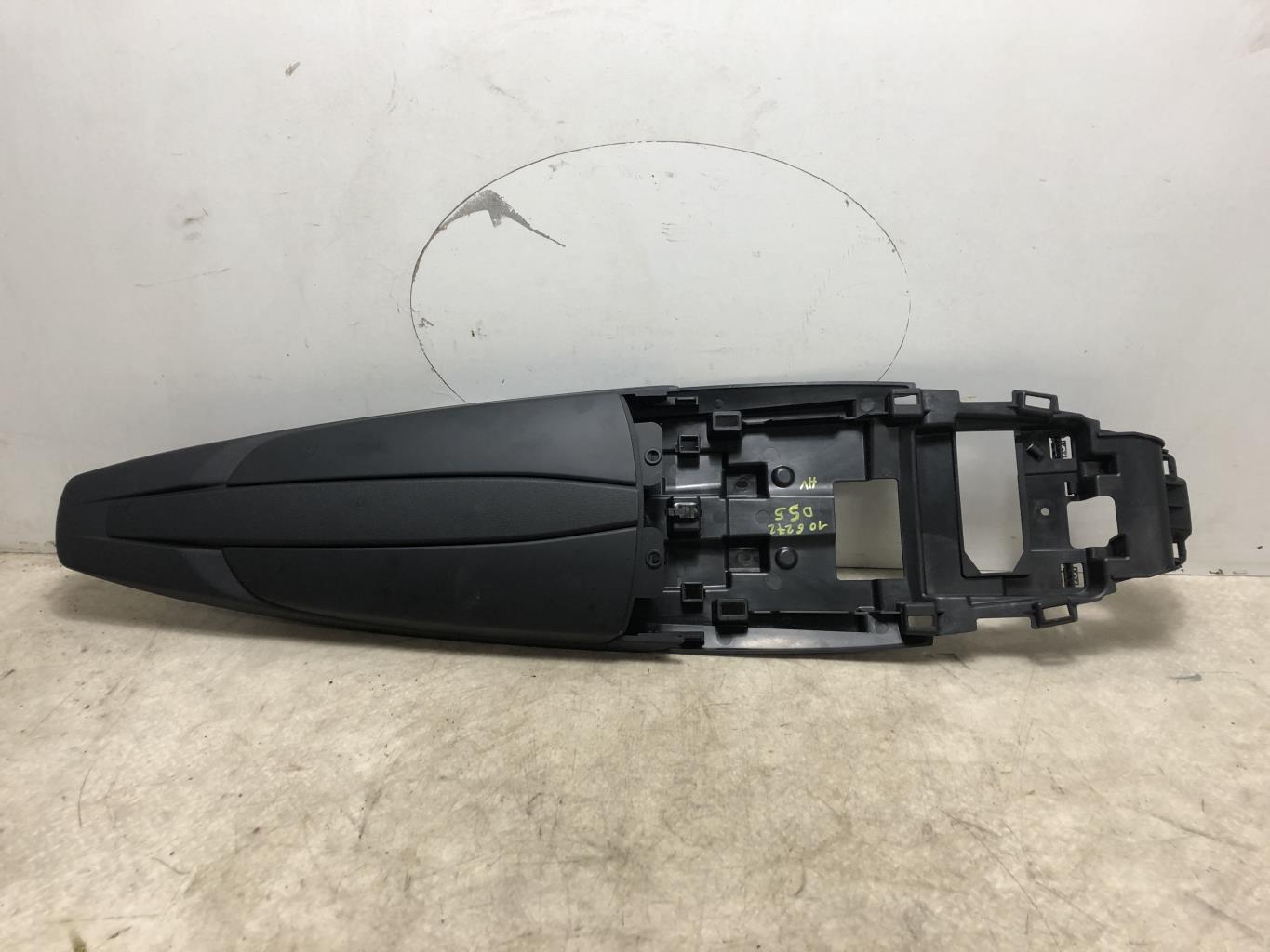 Console central (interieur plastique) CITROEN DS5 PHASE 1 Diesel - 1