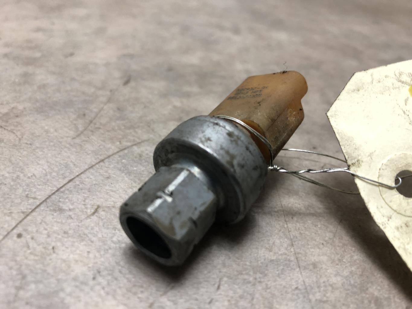 Pressostat de climatisation CITROEN DS5 PHASE 1 Diesel - 1