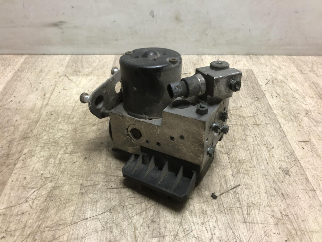Blocco ABS (antibloccaggio freni) MERCEDES CLASSE E 210 PHASE 2 Diésel - 1