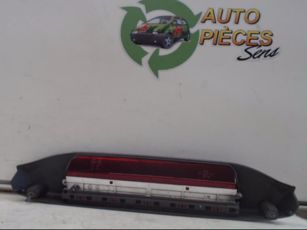 Feu arriere stop central FIAT PANDA 2 PHASE 1 Essence - 1