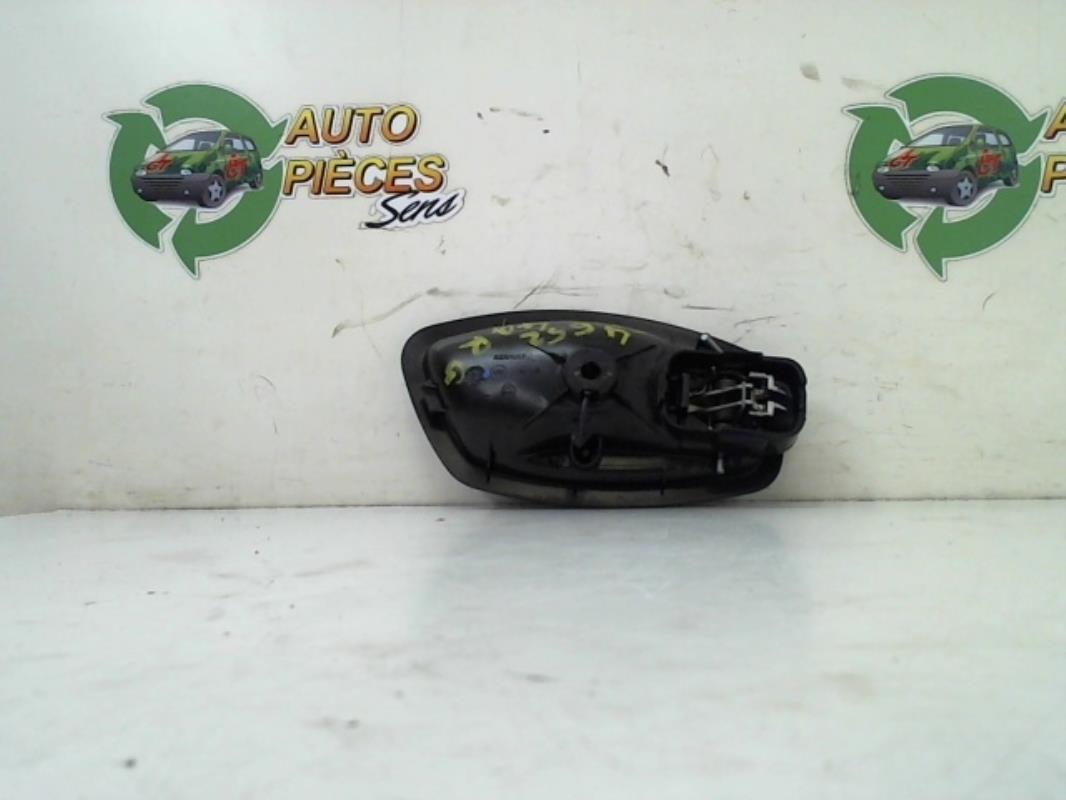 Poignee interieur arriere gauche RENAULT CLIO 4 PHASE 1 Essence - 1