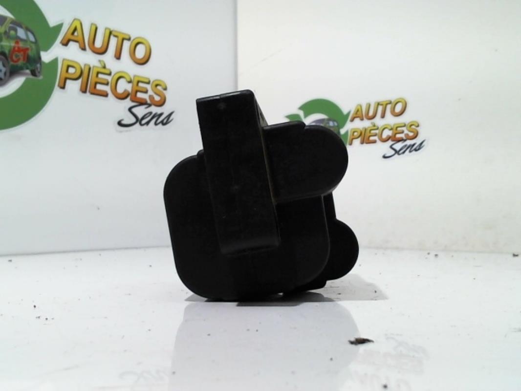 Allumeur (allumage) RENAULT CLIO 2 PHASE 1 Essence - 1