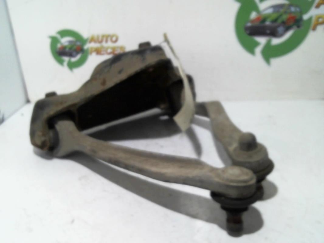 Triangle avant droit AUDI A4 1  - 1