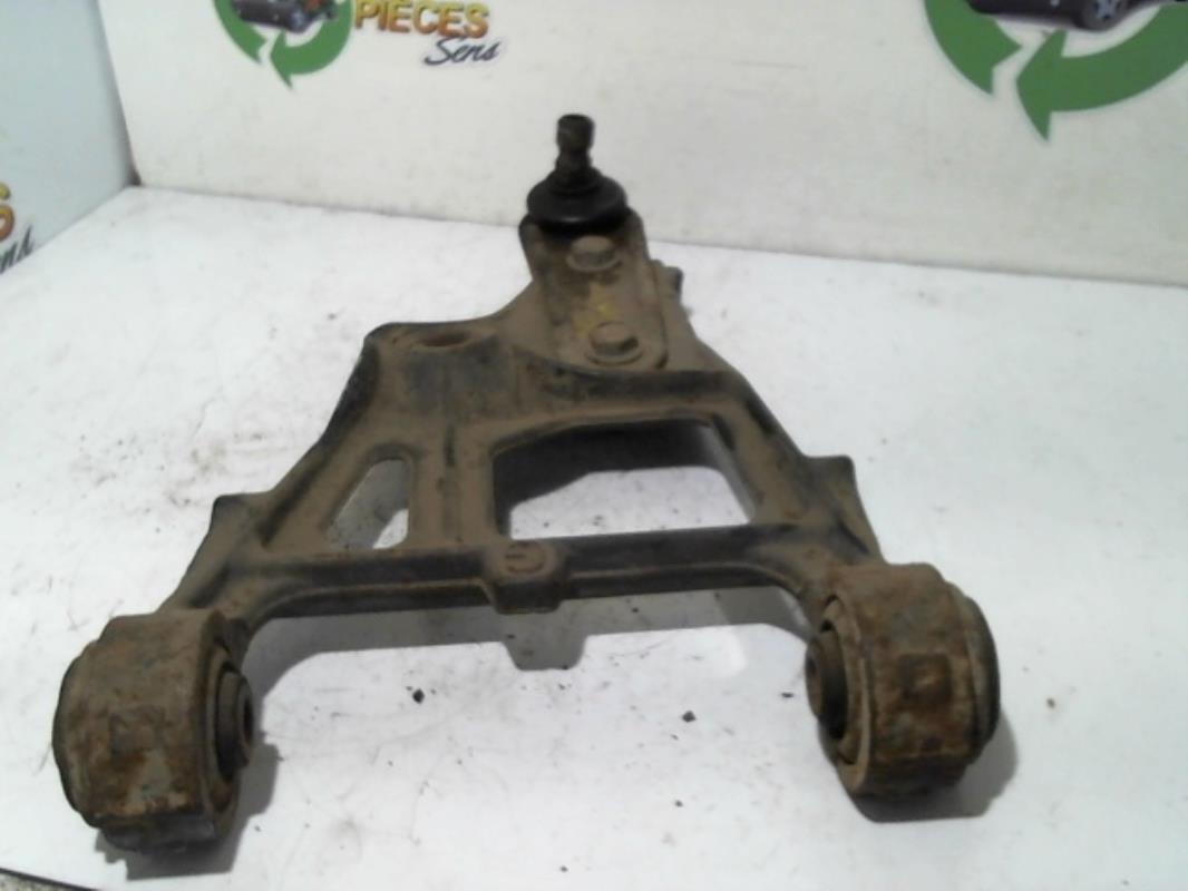 Triangle avant gauche RENAULT MEGANE 1 PHASE 1  - 1
