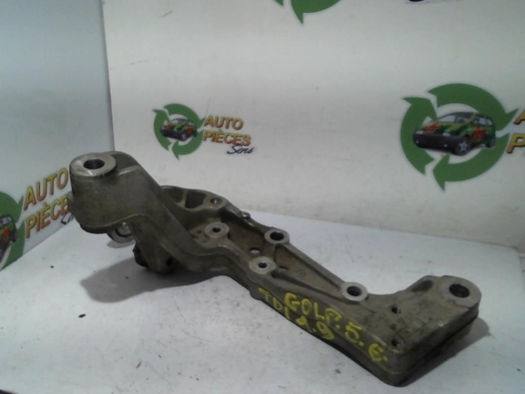 Triangle avant gauche VOLKSWAGEN GOLF 6 BREAK Diesel - 1