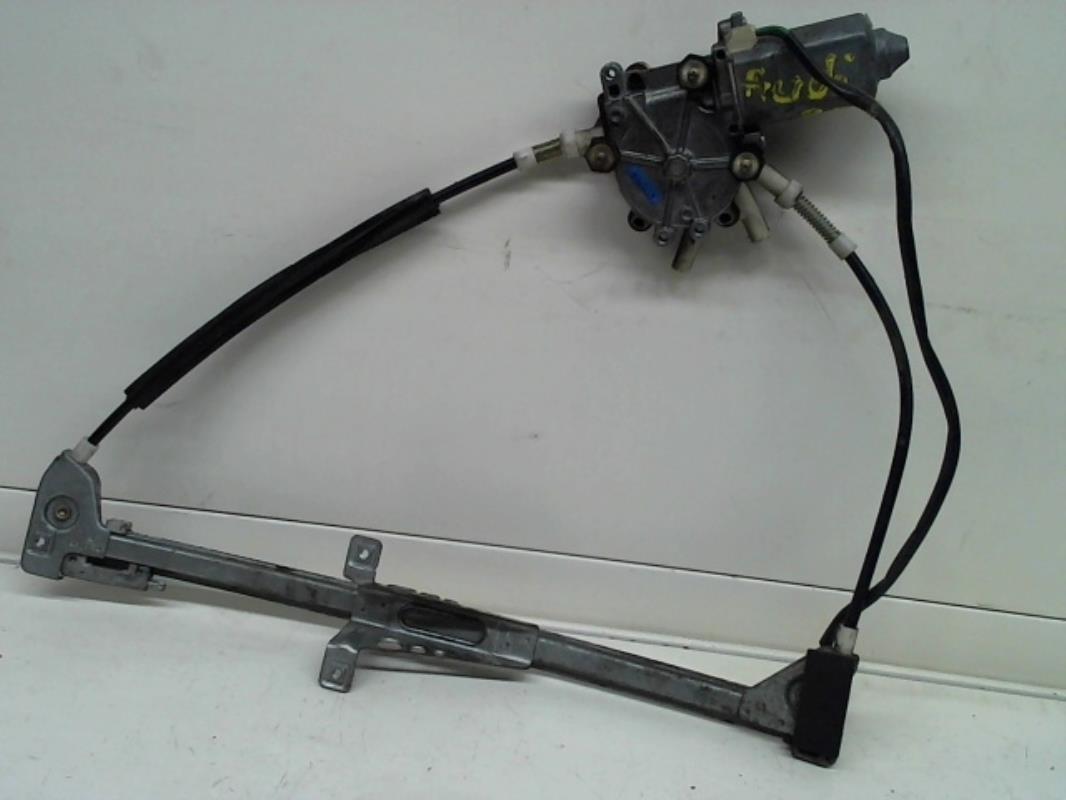 Leve vitre electrique avant gauche AUDI 80 1  - 1