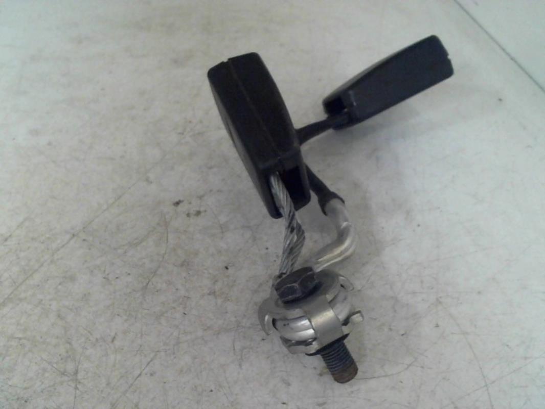 Attache ceinture arriere centrale AUDI A3 2  - 1