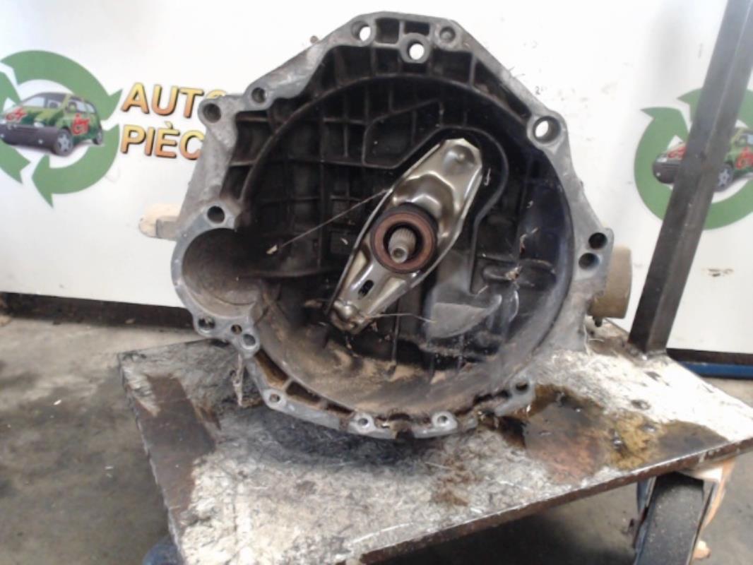 Boite de vitesses VOLKSWAGEN PASSAT 4 Essence - 1