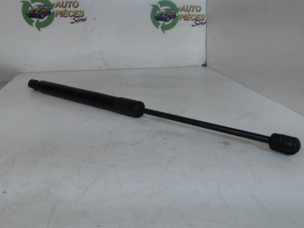 Verin de coffre VOLKSWAGEN GOLF 5 Diesel - 1
