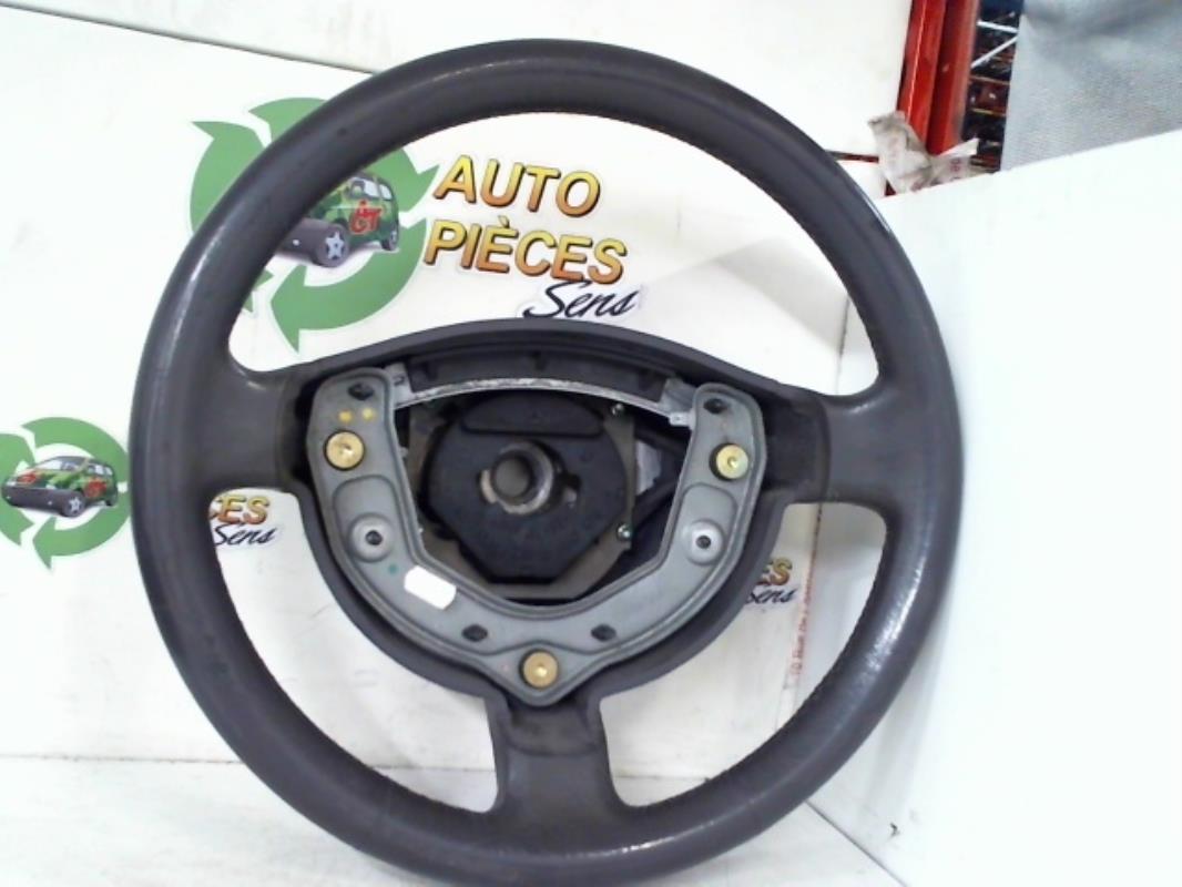 Volant MERCEDES CLASSE A 168 PHASE 1 Diesel - 1
