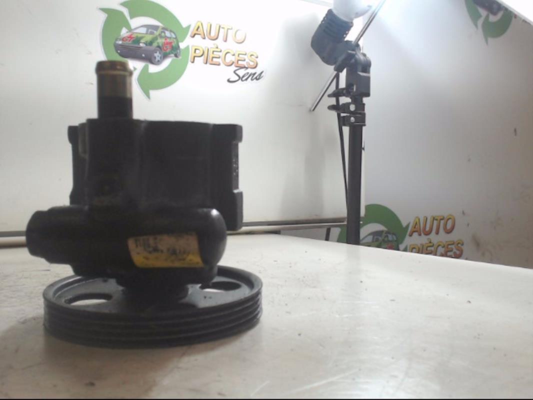 Pompe de direction RENAULT CLIO 2 PHASE 1 Essence - 1