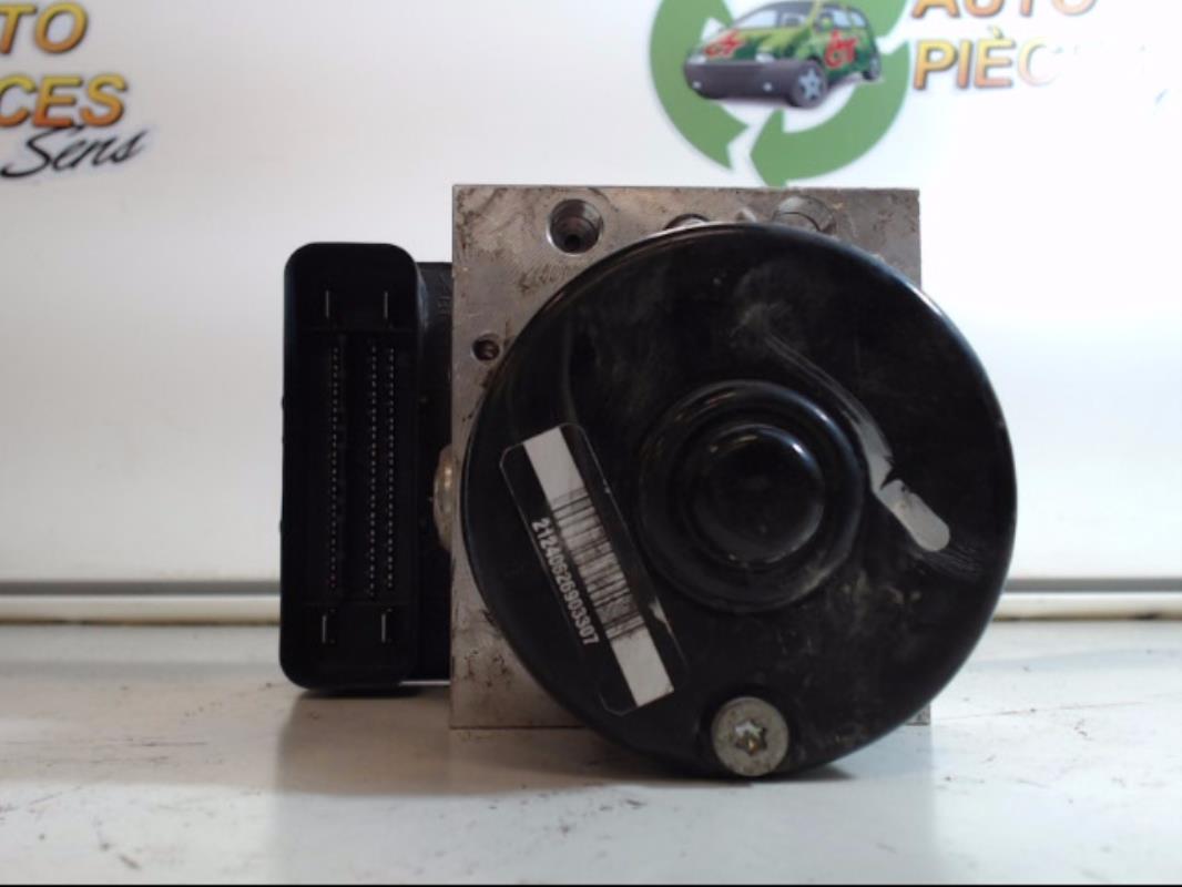 Bloc ABS (freins anti-blocage) FORD FOCUS 2 PHASE 2 BREAK Diesel - 1