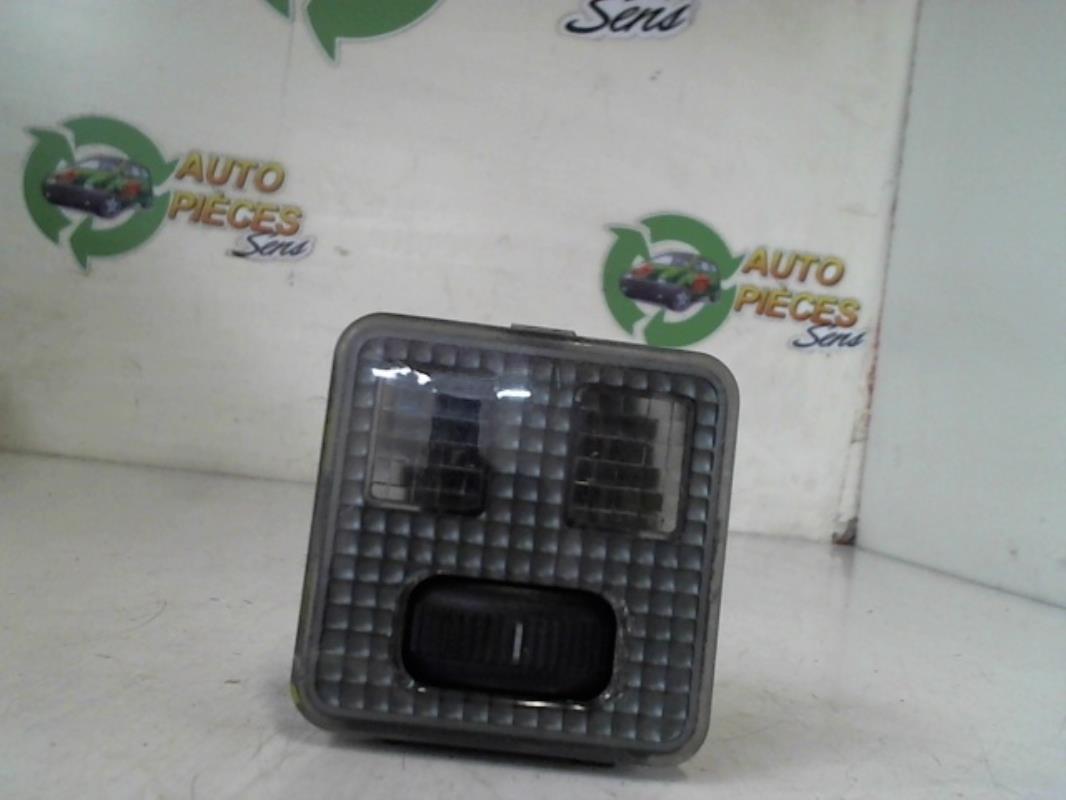 Eclairage de plafonnier PEUGEOT 406 PHASE 1 Diesel - 1