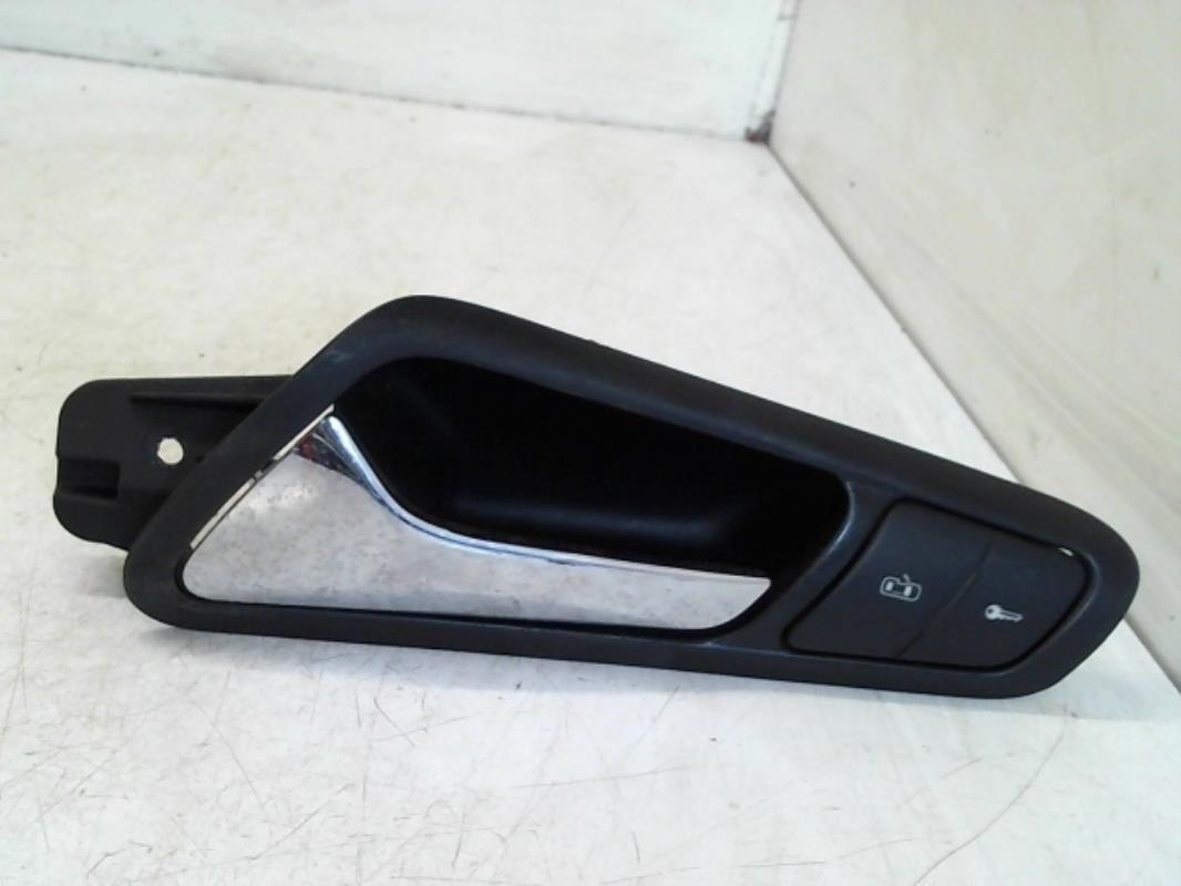 Poignee interieur avant gauche VOLKSWAGEN PASSAT 4  - 1