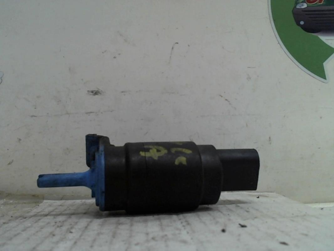 Pompe lave glace avant MERCEDES   - 1