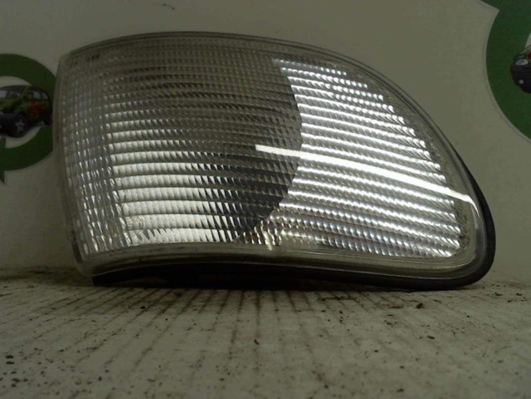 Optique avant secondaire droit (feux)(clignotant) AUDI A6 4 AVANT PHASE 2 BREAK Diesel - 1
