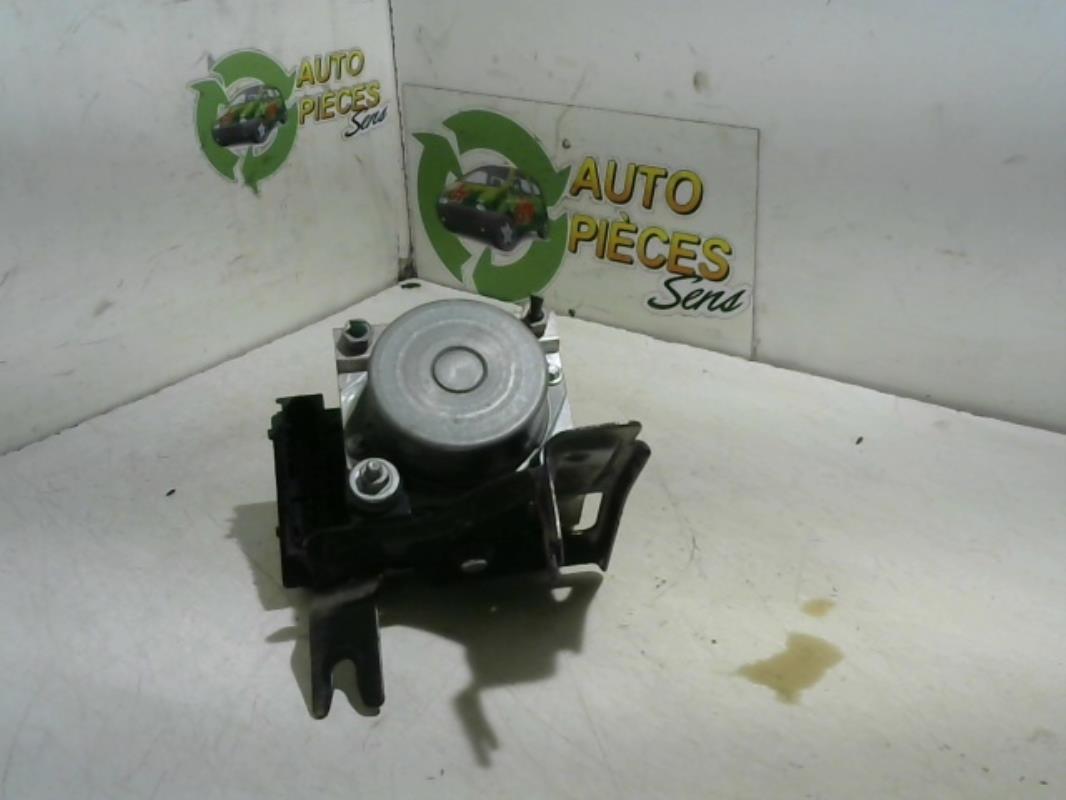 Bloc ABS (freins anti-blocage) RENAULT CLIO 3 PHASE 1  - 1