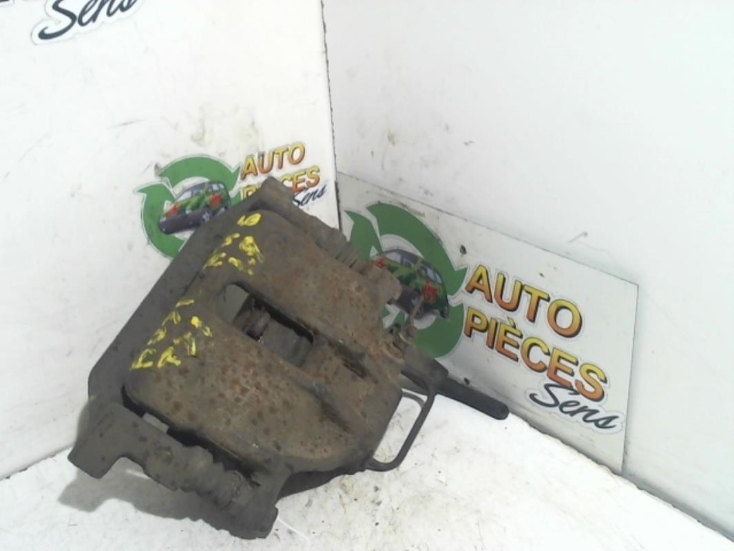 Etrier avant droit (freinage) AUDI A4 3  - 1