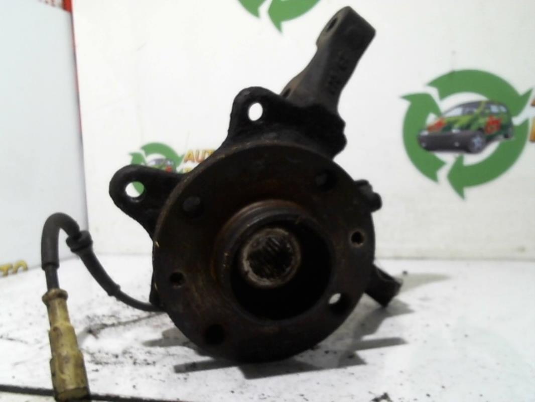Moyeu avant gauche RENAULT CLIO 2 PHASE 1 Diesel - 1