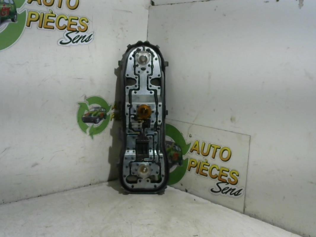 Platine feu arriere droit DACIA DUSTER 1 PHASE 1 Diesel - 1