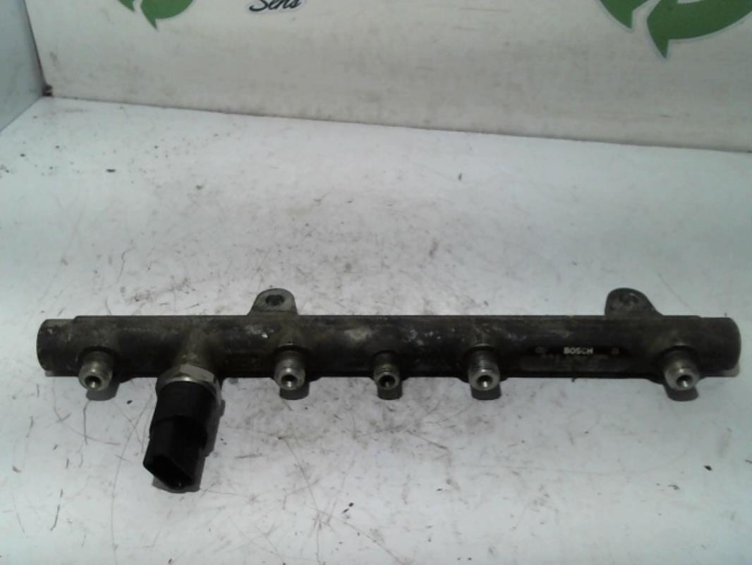 Rampe injection RENAULT LAGUNA 1 PHASE 2  - 1