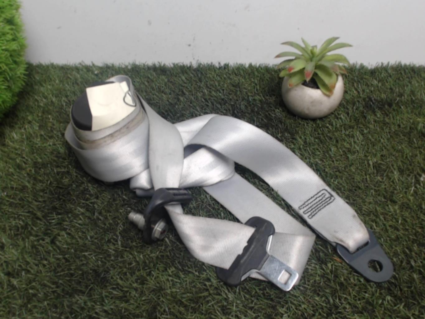 Ceinture avant droit DACIA SANDERO 1 Essence - 1