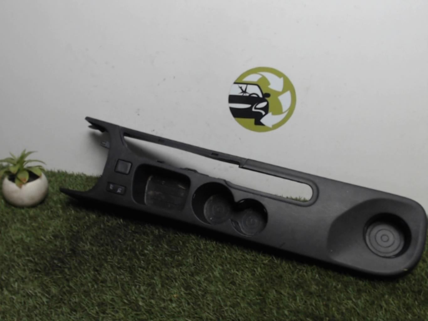 Console central (interieur plastique) RENAULT CLIO 4 PHASE 1 Diesel - 1