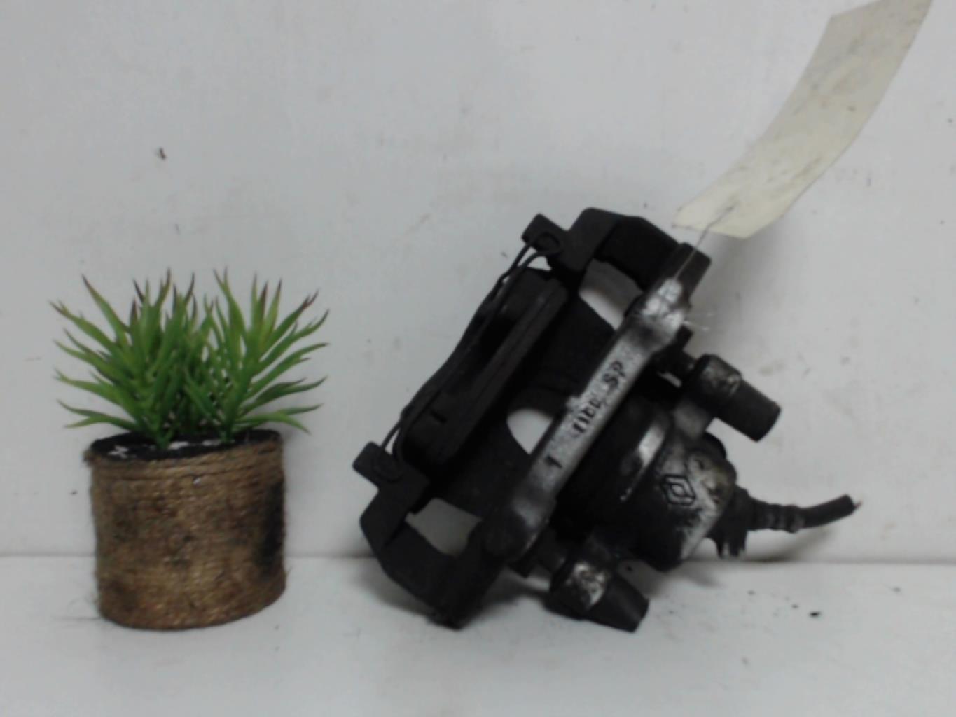 Etrier avant droit (freinage) RENAULT CLIO 4 PHASE 1 Diesel - 1