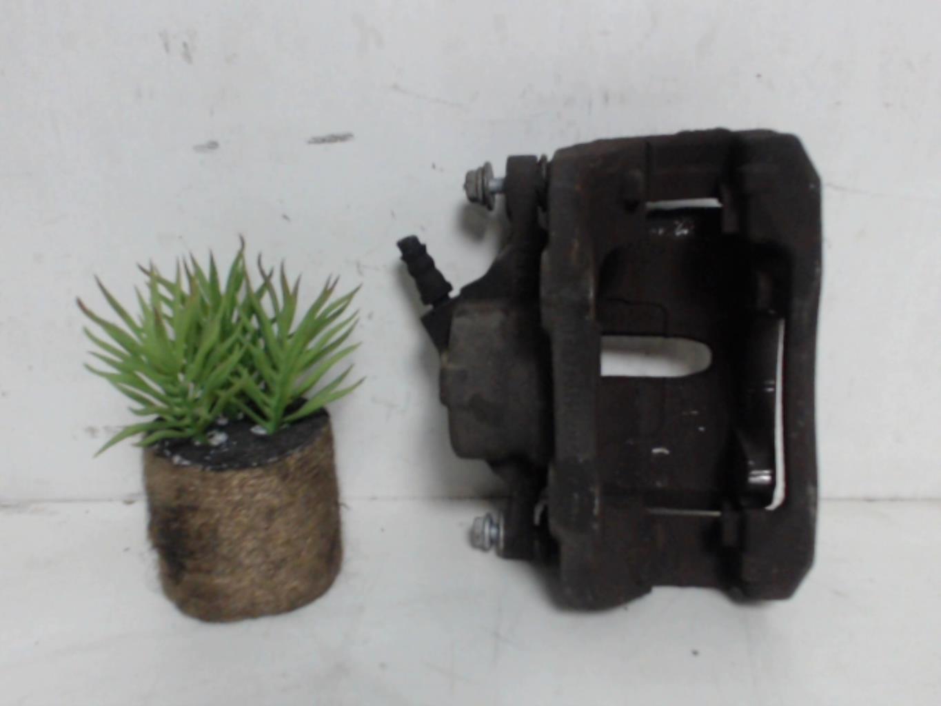 Etrier avant gauche (freinage) CITROEN C3 2 PHASE 1 Essence - 1