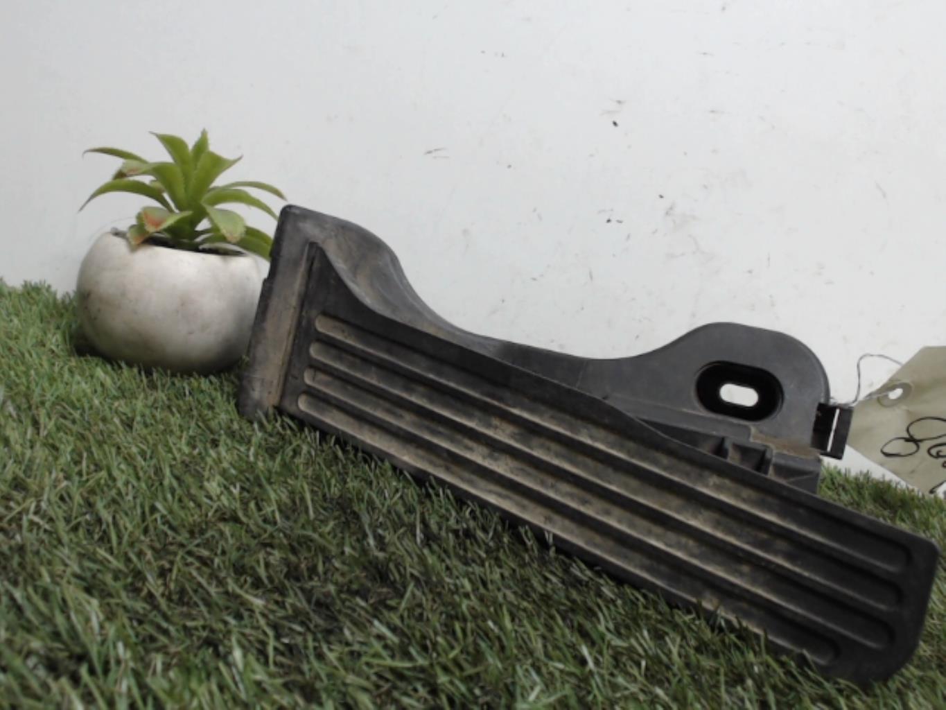 Pedale d'accelerateur VOLKSWAGEN GOLF 5 Diesel - 1
