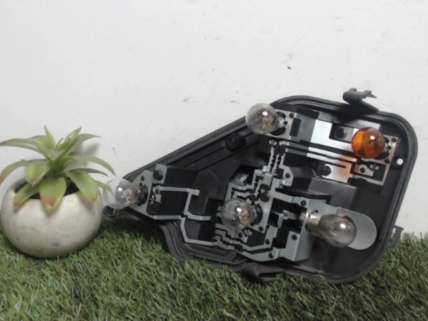 Platine feu arriere droit OPEL ASTRA H PHASE 1 Diesel - 1