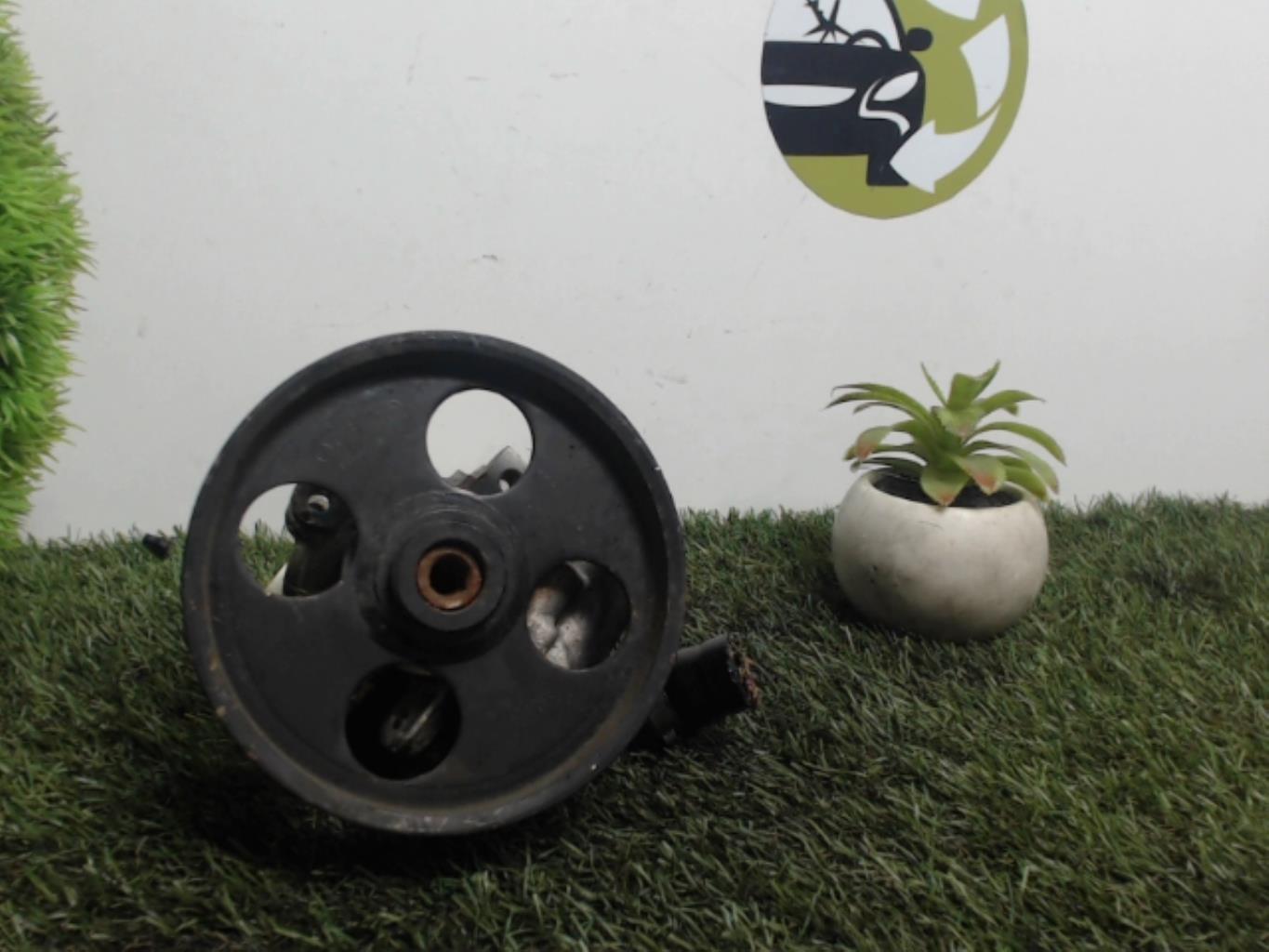 Pompe de direction PEUGEOT 306 BREAK Diesel - 1