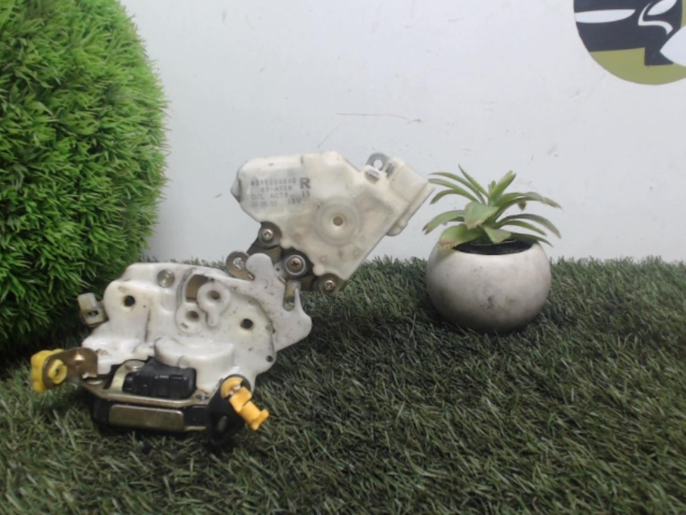 Serrure avant droit OPEL CORSA B PHASE 2 Diesel - 1