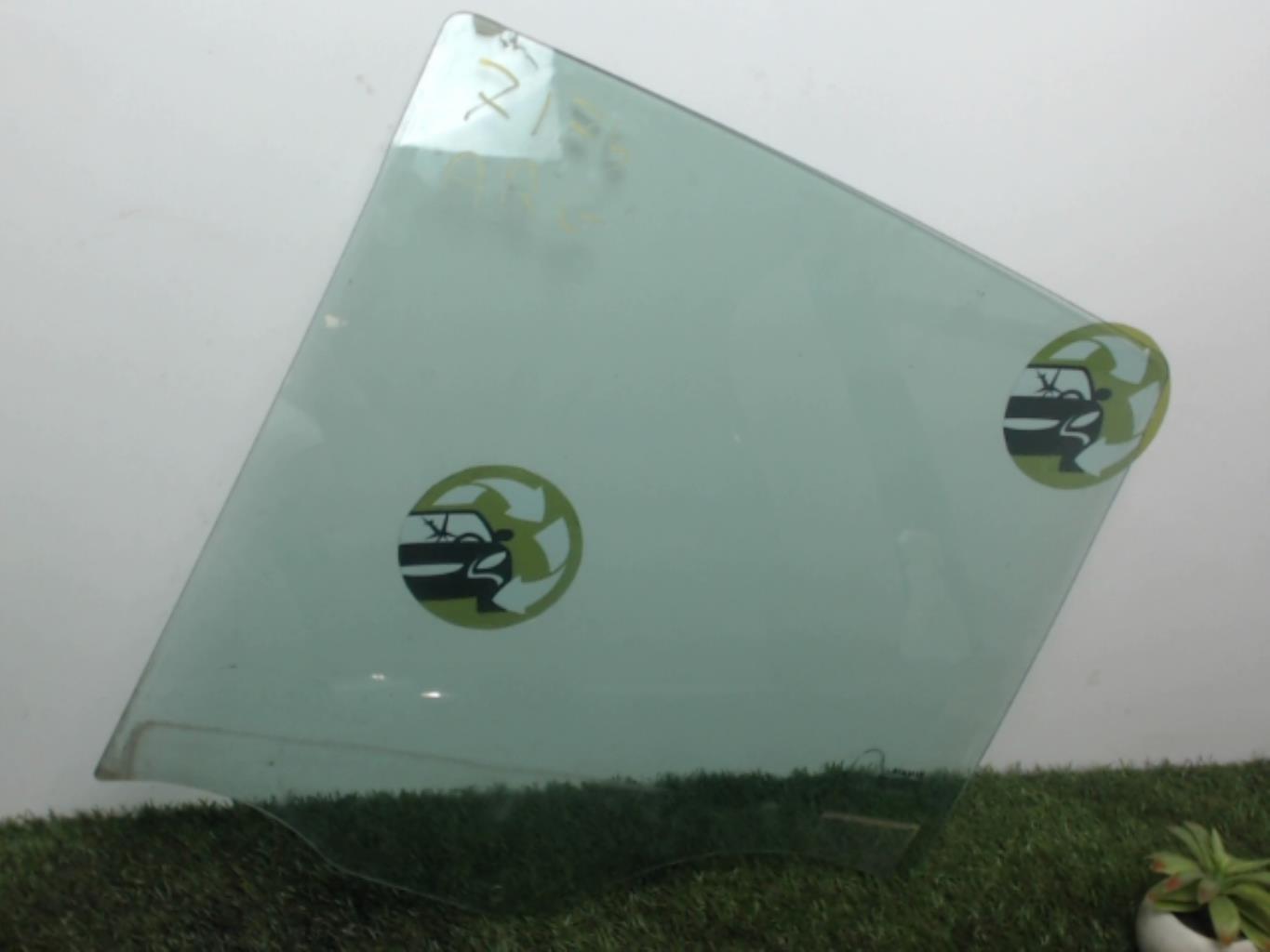 Vitre arriere gauche RENAULT CLIO 3 PHASE 2  - 1