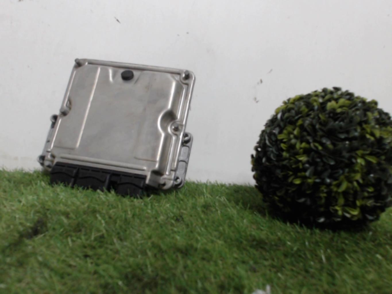 Calculateur CITROEN C8 Diesel - 1