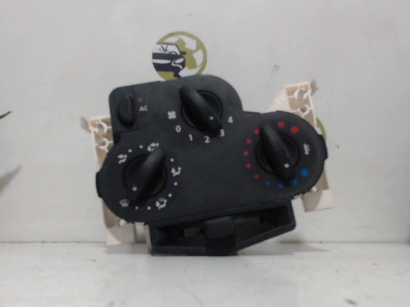 Commande chauffage DACIA LOGAN MCV 1 PHASE 1 BREAK Diesel - 1