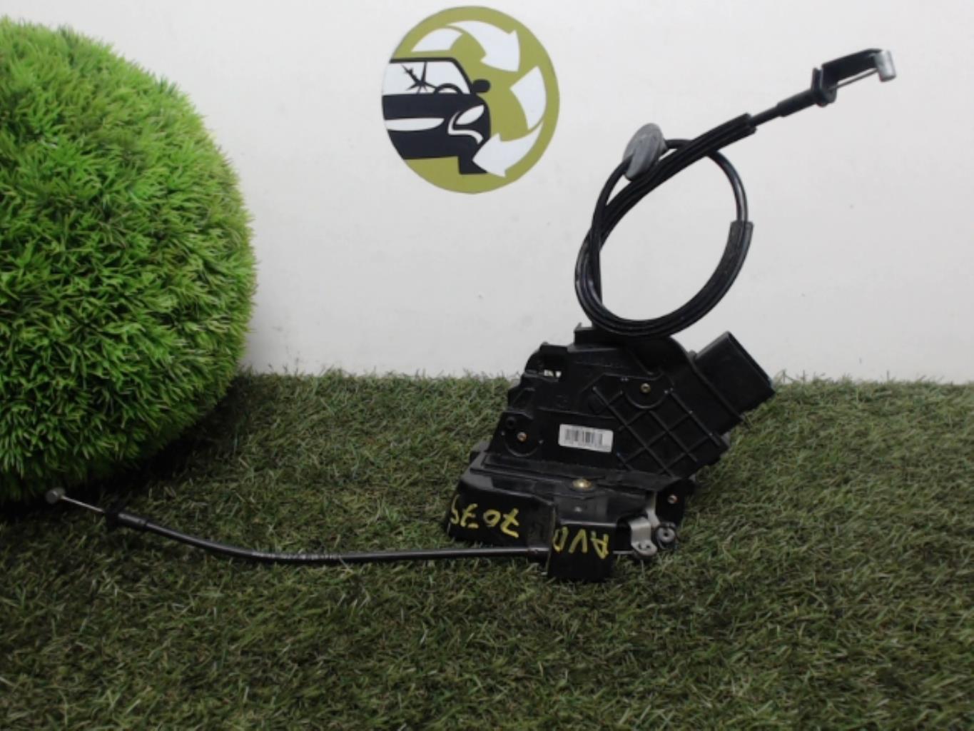 Serrure avant droit FORD FOCUS 2 PHASE 1 Diesel - 1