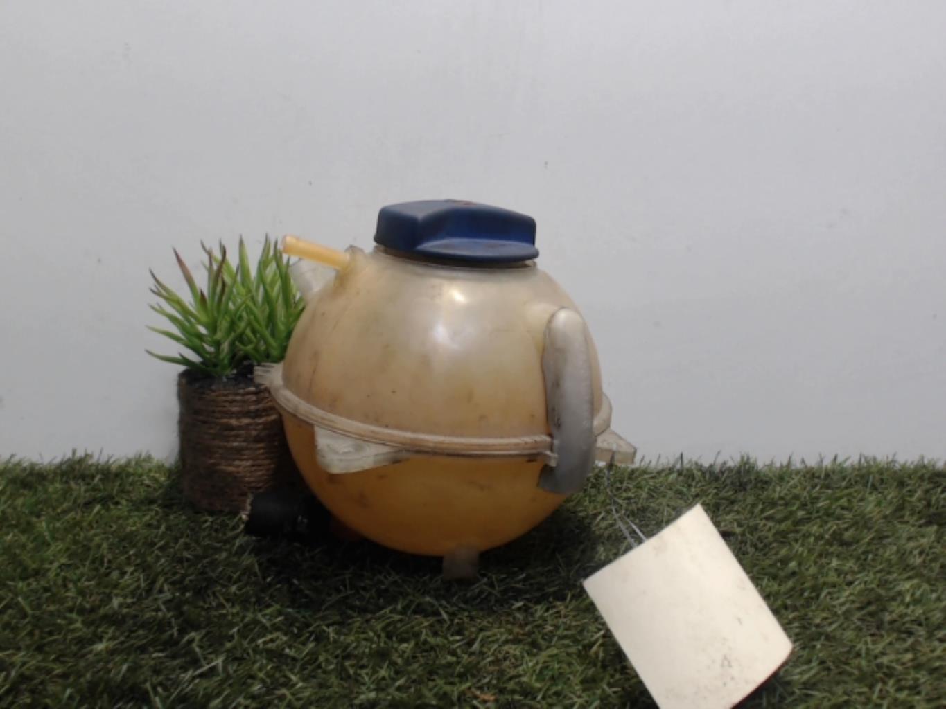 Vase d'expansion VOLKSWAGEN GOLF 4 Diesel - 1