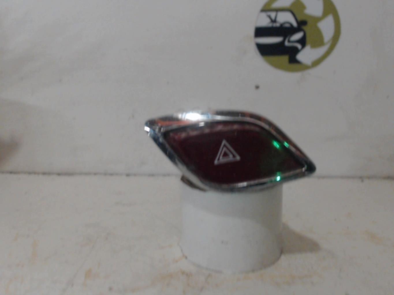 Bouton de warning CITROEN C3 2 PHASE 1 Diesel - 1