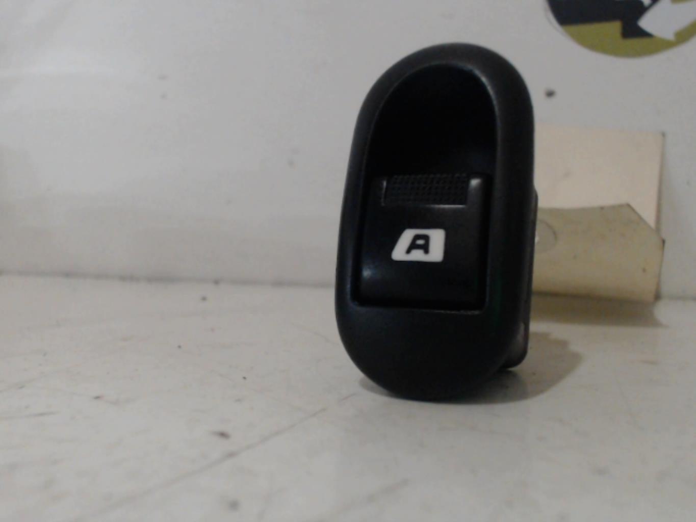 Interrupteur de leve vitre avant gauche CITROEN C2 PHASE 1 Diesel - 1