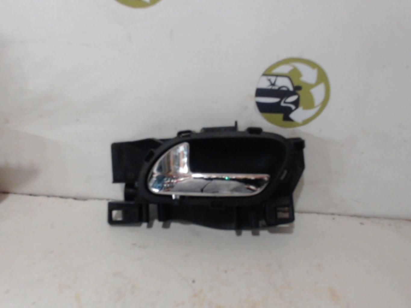 Poignee interieur avant gauche CITROEN C3 2 PHASE 1 Diesel - 1