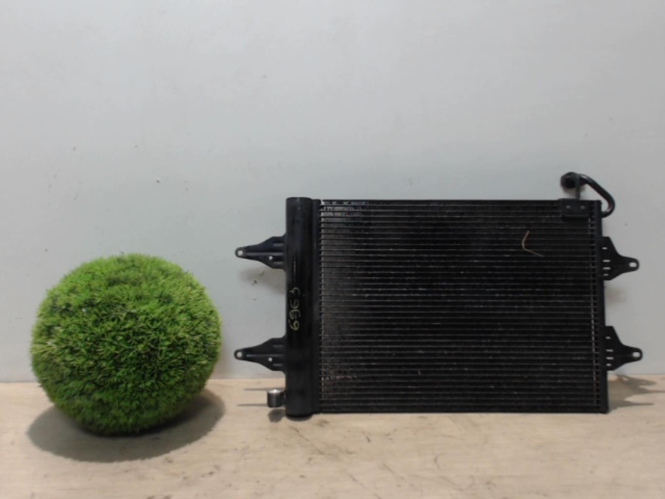 Radiateur clim VOLKSWAGEN POLO 4 PHASE 1 Diesel - 1