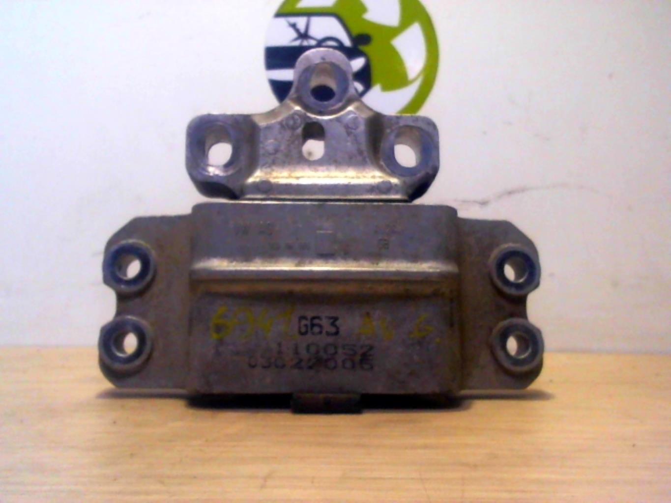 Support moteur gauche VOLKSWAGEN PASSAT 5 Diesel - 1