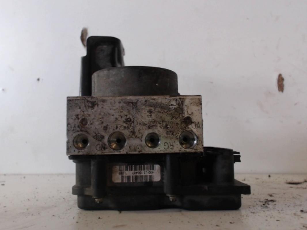 Bloc ABS (freins anti-blocage) RENAULT CLIO 3 PHASE 1  - 1
