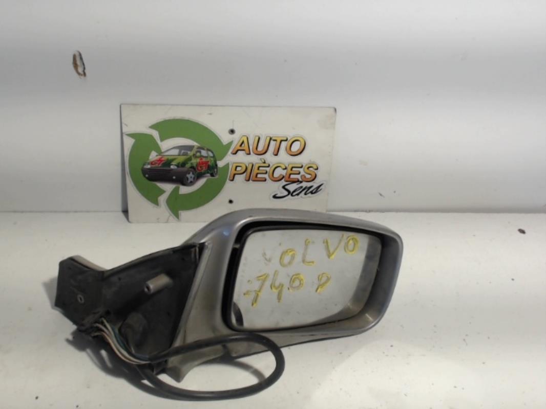 Retroviseur droit VOLVO 740  - 1