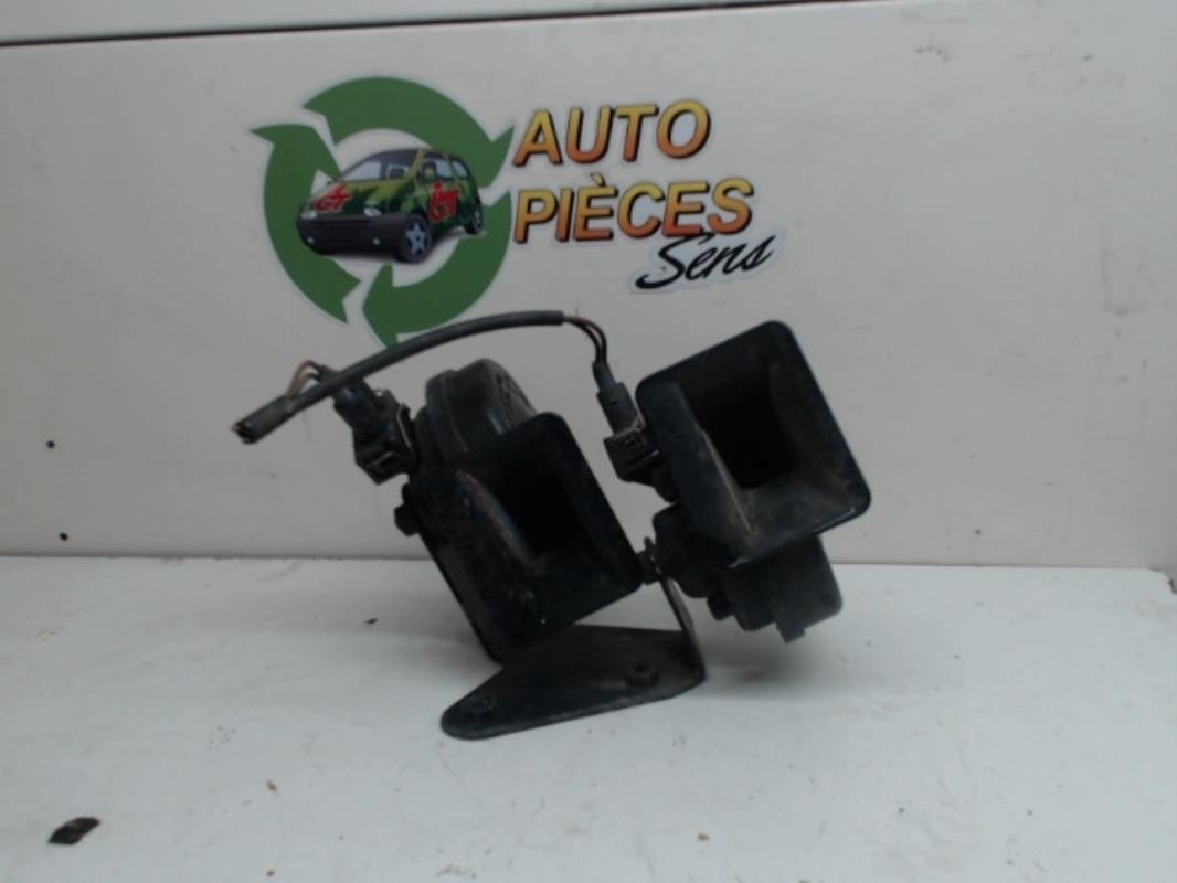 Avertisseur/Klaxon VOLKSWAGEN PASSAT 4 PHASE 1 BREAK Diesel - 1