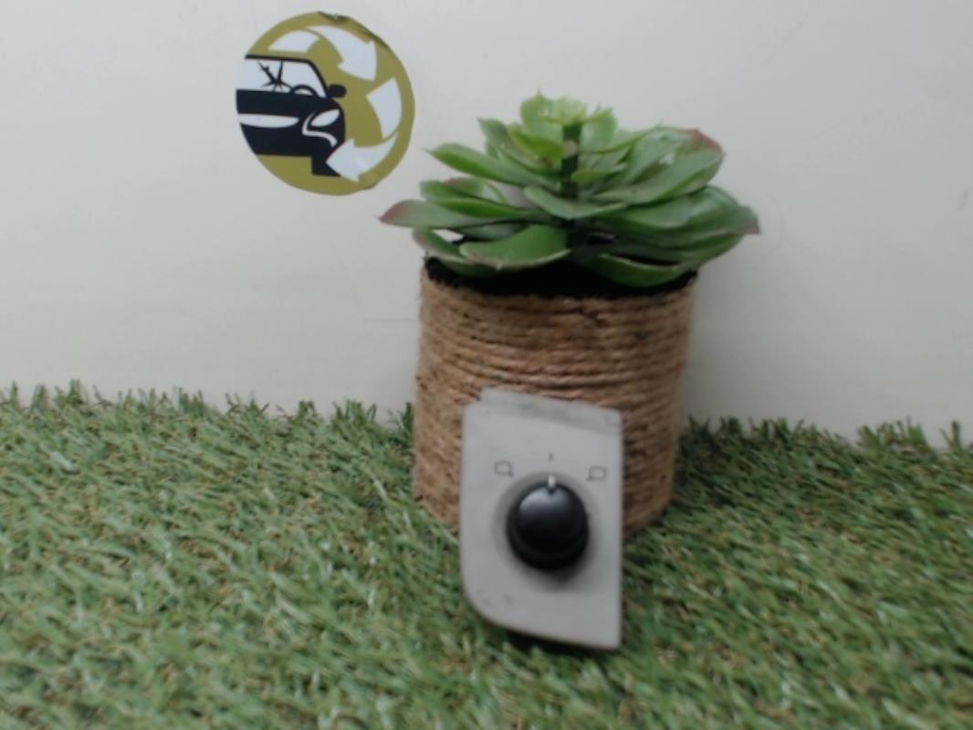 Commande retroviseurs VOLKSWAGEN GOLF 5  - 1