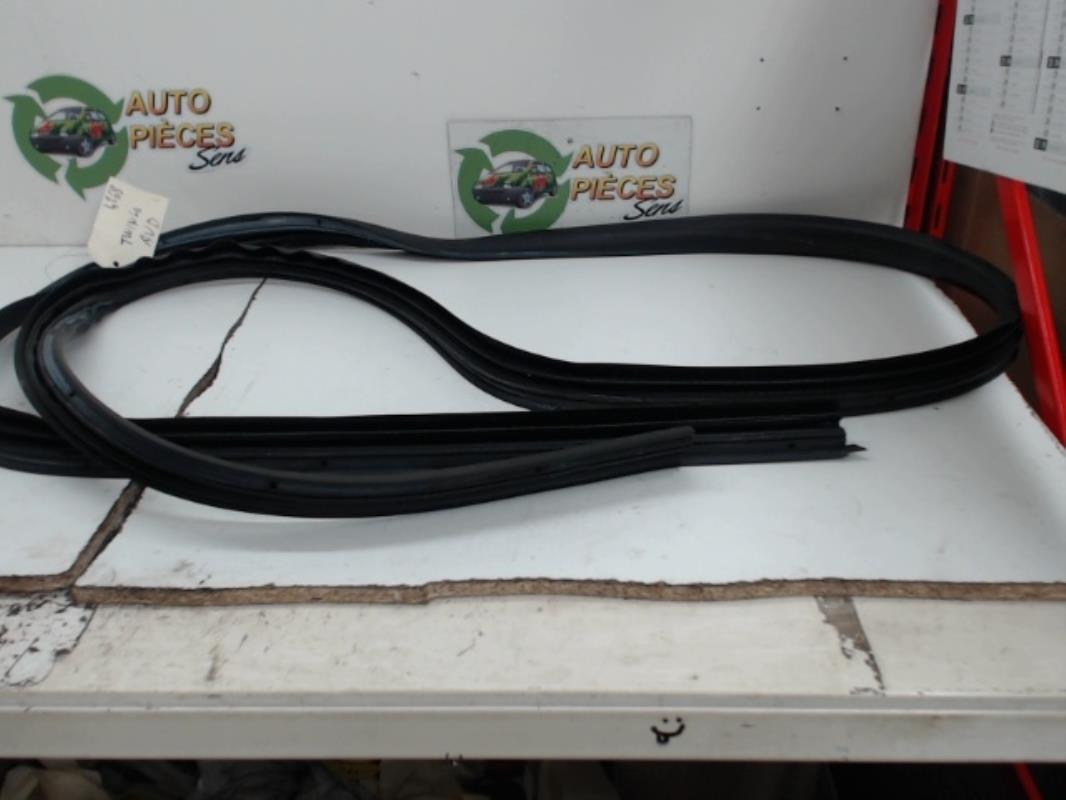 Joint de porte avant droite RENAULT TWINGO 2 PHASE 1 Essence - 1