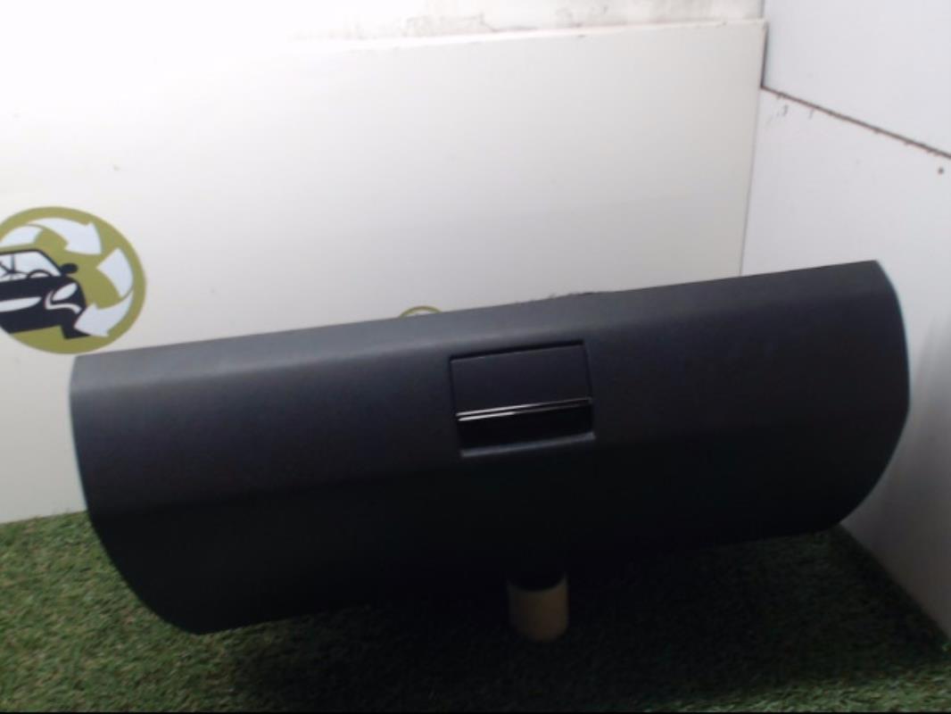 Boite a gants MERCEDES CLASSE A 169 PHASE 2 Diesel - 1